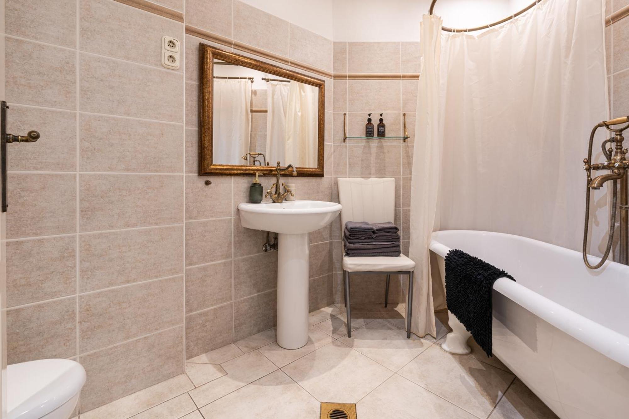 Basilica And Castle View Luxury Suite, Free Parking Reservation Needed Budapeszt Zewnętrze zdjęcie